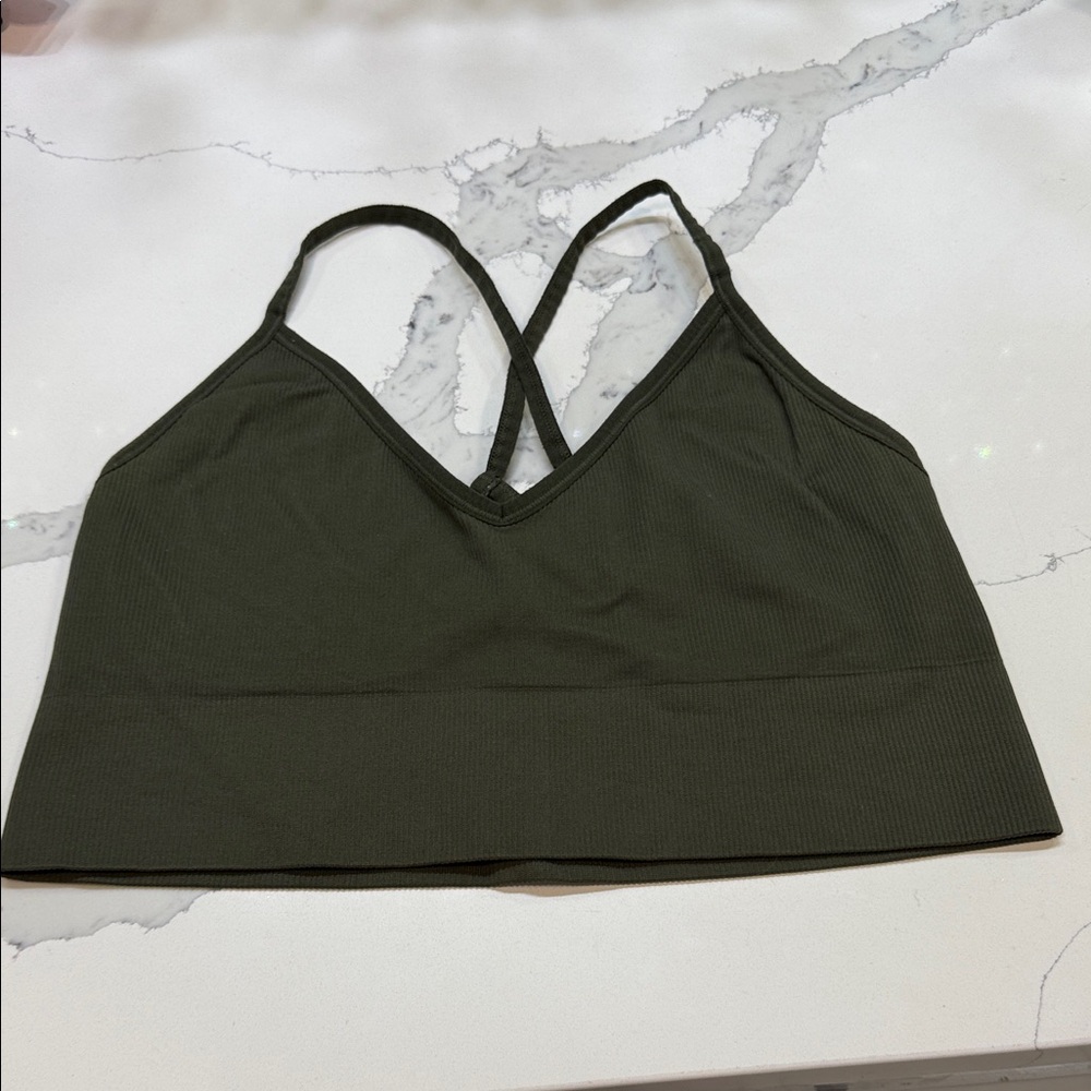 Olive Green Strappy Bralette EUC no size tag, it may be large BOX36